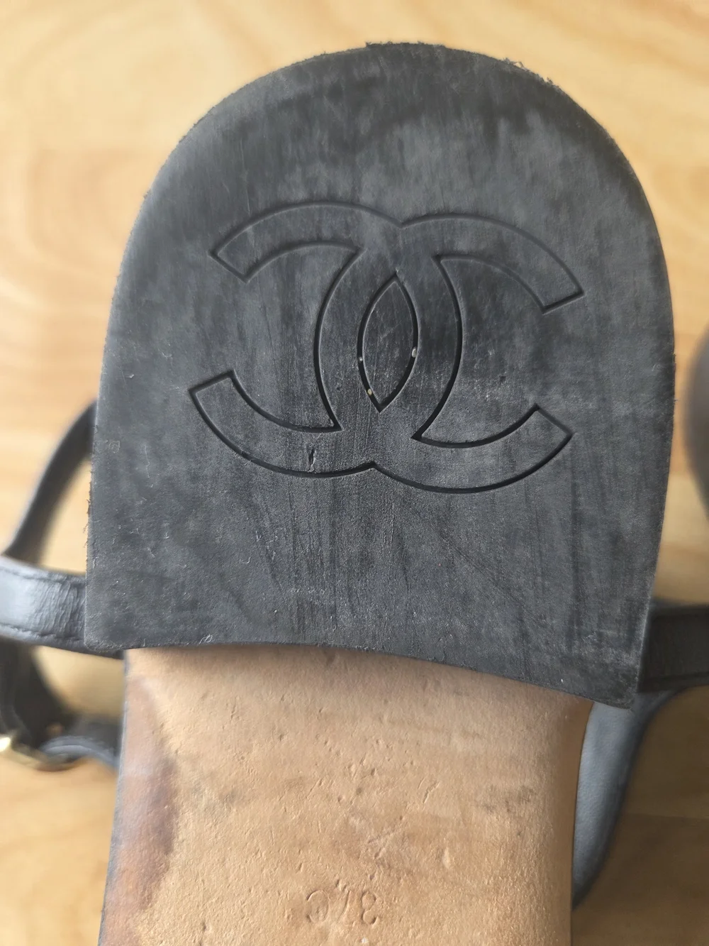 CHANEL Black Leather T-Strap Sandals with Gold CC Logo